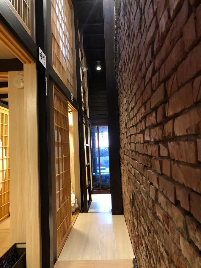 台甕茶室青年旅館 Tai-Wong Tatami Room Hostel Tainan Extérieur photo