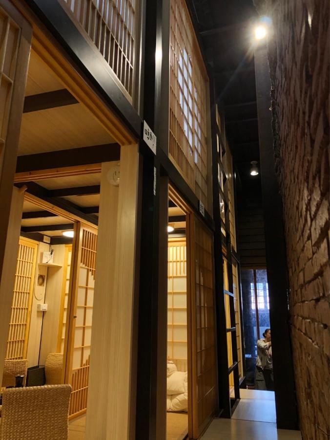 台甕茶室青年旅館 Tai-Wong Tatami Room Hostel Tainan Extérieur photo