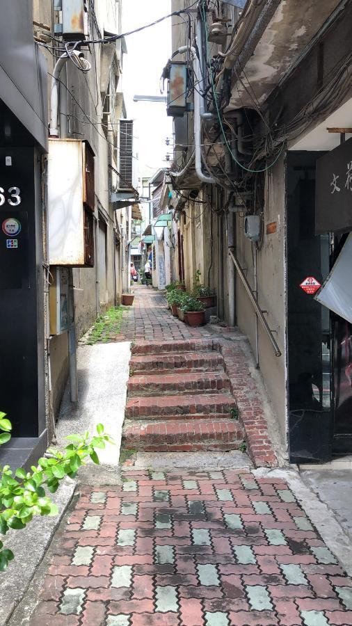 台甕茶室青年旅館 Tai-Wong Tatami Room Hostel Tainan Extérieur photo